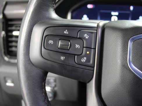 Used 2024 GMC Sierra 2500 AT4X image 10