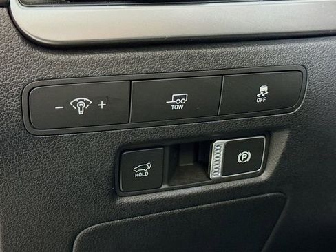 Used 2023 Hyundai Palisade Limited AWD/4WD image 12