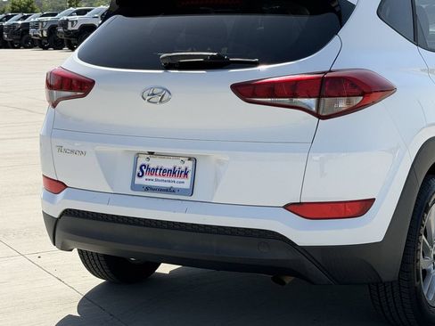 Used 2018 Hyundai Tucson SE w/ Cargo Package FWD image 6