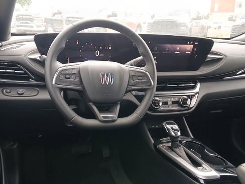 Used 2025 Buick Envista Sport Touring FWD image 24