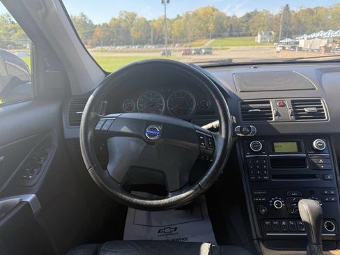 Used 2010 Volvo XC90 3.2 image 9