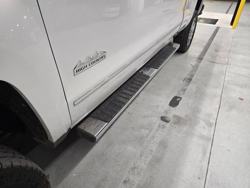 Used 2019 Chevrolet Silverado 2500 High Country w/ Duramax Plus Package AWD/4WD image 12