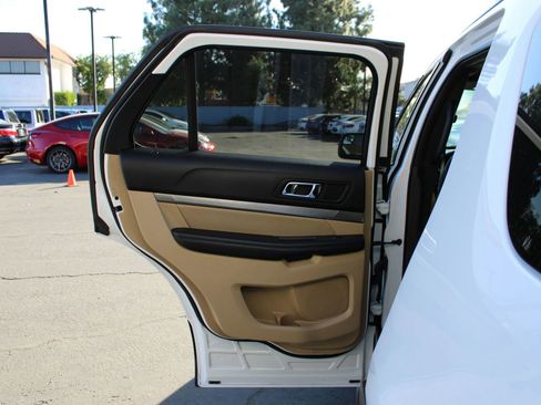 Used 2017 Ford Explorer FWD image 17