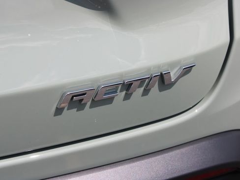 New 2026 Chevrolet Trax ACTIV FWD image 16