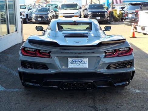 Used 2025 Chevrolet Corvette Z06 image 5