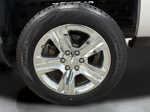 Used 2017 Chevrolet Silverado 1500 Custom w/ Custom Convenience Package RWD image 30