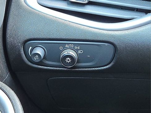 Used 2024 Chevrolet Malibu RS image 24