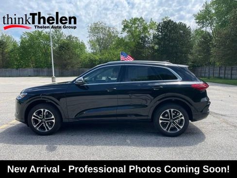 Used 2025 Audi Q5 Premium w/ Convenience Package AWD/4WD image 11