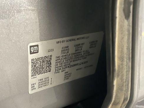 Used 2024 GMC Yukon XL SLE w/ Gmc Pro Safety Plus Package image 33