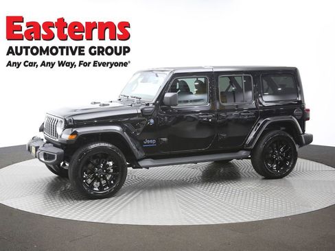 Used 2025 Jeep Wrangler Unlimited Sahara AWD/4WD image 58