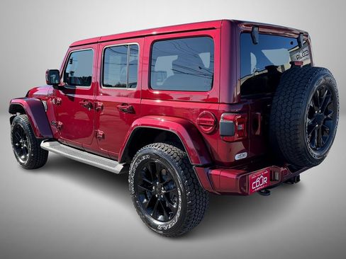Used 2021 Jeep Wrangler Unlimited Sahara image 4