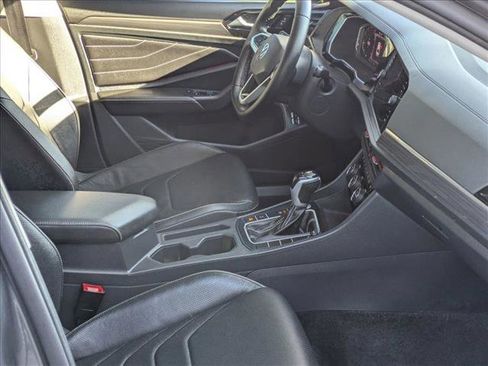 Used 2023 Volkswagen Jetta SEL image 19