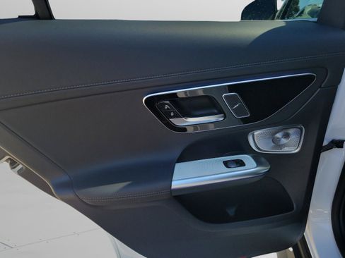 Certified 2026 Mercedes-Benz GLC 300 4MATIC image 7