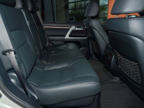 Used 2020 Toyota Land Cruiser Heritage Edition AWD/4WD image 19