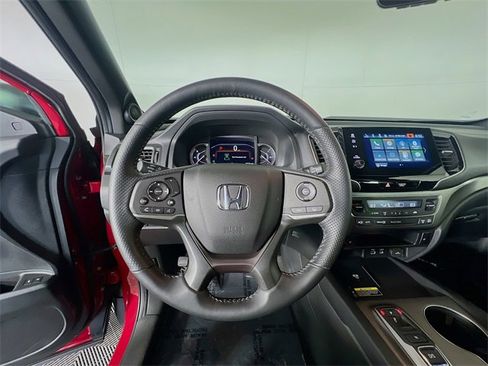 Used 2024 Honda Passport EX-L image 13