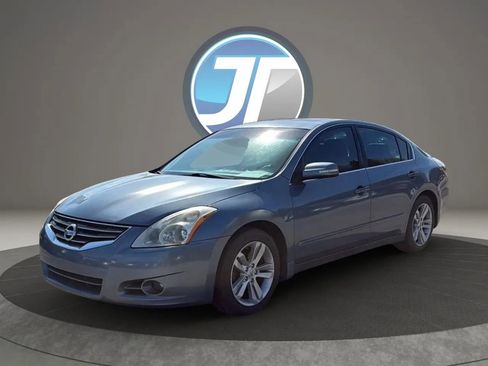 Used 2012 Nissan Altima 3.5 SR w/ Sport Pkg image 17