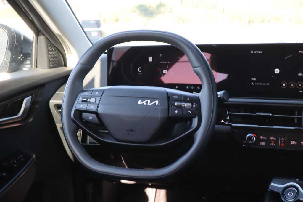 Used 2025 Kia EV6 Light RWD image 28