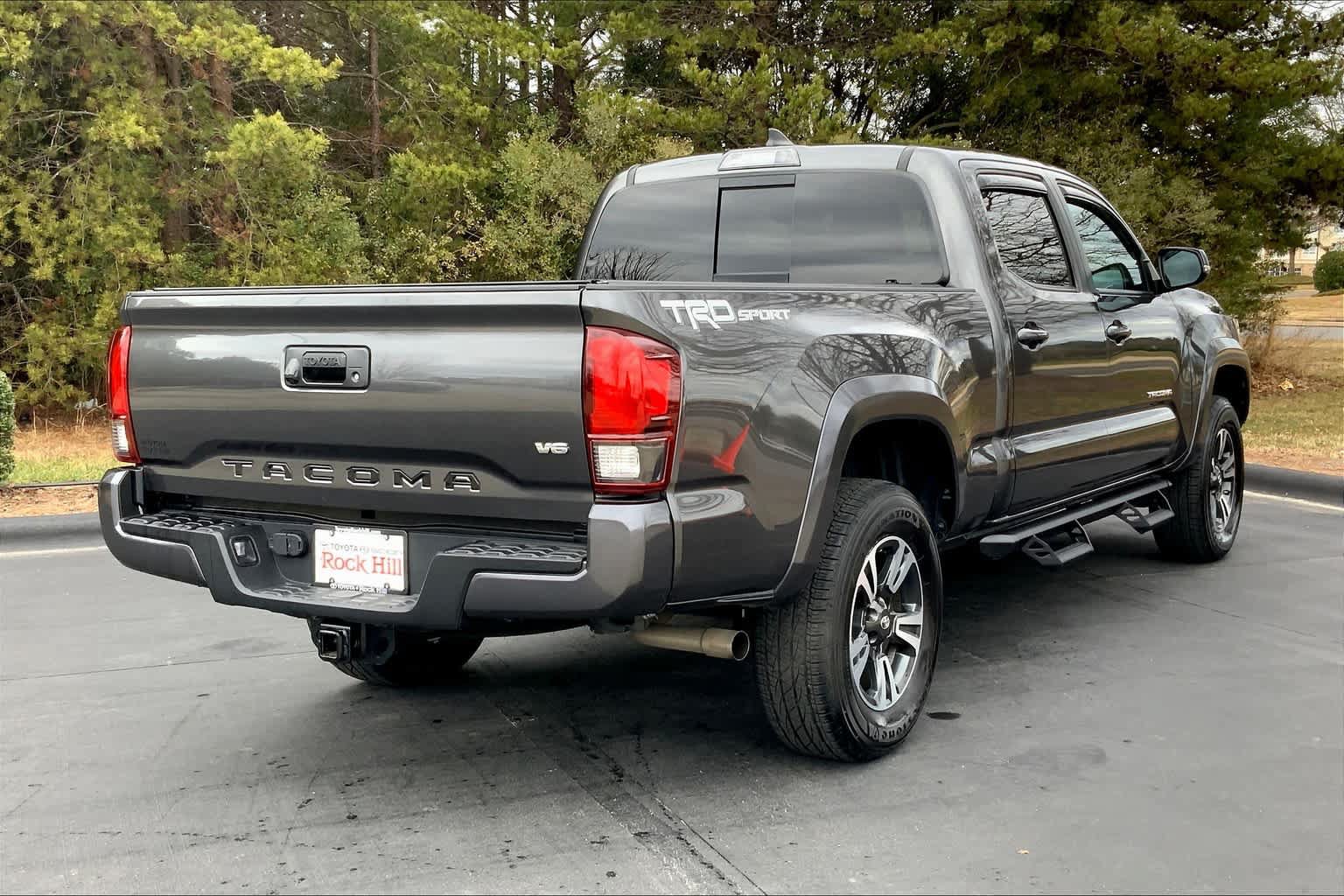 Used 2019 Toyota Tacoma TRD Sport w/ TRD Premium Sport Package RWD image 13