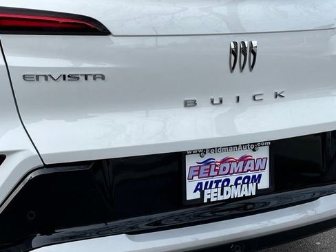 Used 2025 Buick Envista Sport Touring image 32