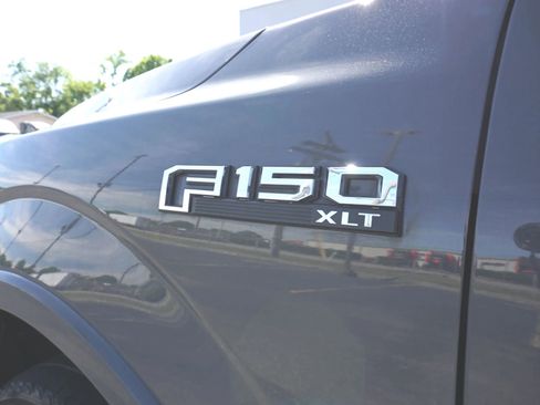 Used 2018 Ford F150 XLT w/ Equipment Group 302A Luxury RWD image 11