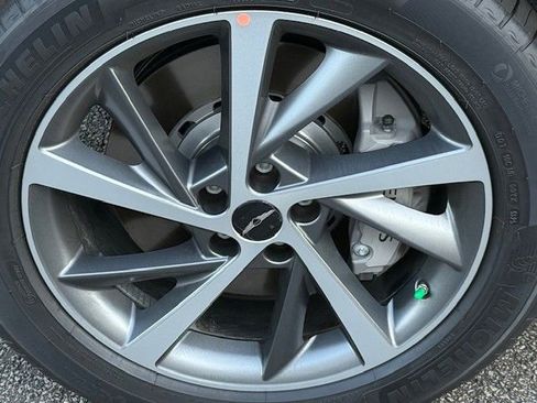 New 2026 Genesis GV80 2.5T Advanced image 11