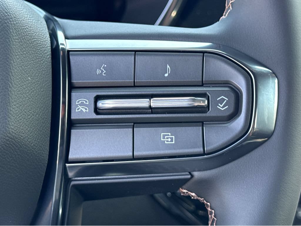 New 2026 GMC Canyon AT4 AWD/4WD image 17