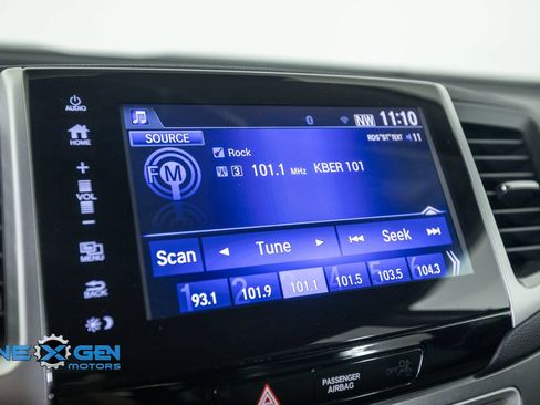 Used 2017 Honda Pilot EX-L image 19