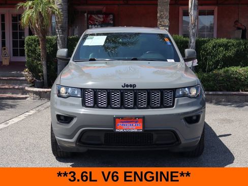 Used 2021 Jeep Grand Cherokee Laredo X RWD image 3