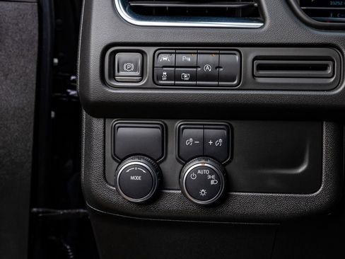 Used 2023 Chevrolet Tahoe RST w/ Luxury Package RWD image 18