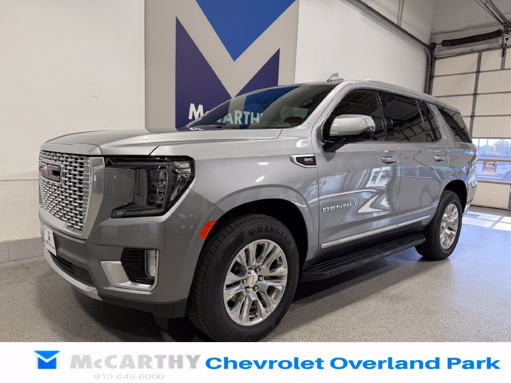 Used 2024 GMC Yukon Denali AWD/4WD image 9