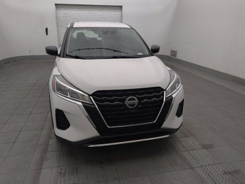 Used 2021 Nissan Kicks S FWD image 14