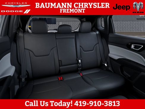 New 2026 Jeep Compass Limited AWD/4WD image 15