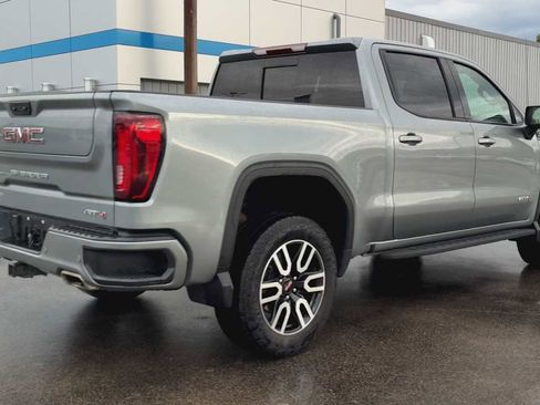 Used 2023 GMC Sierra 1500 AT4 w/ AT4 Premium Package image 2