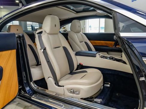 Used 2017 Rolls-Royce Wraith RWD image 52