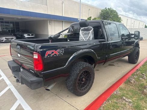 Used 2016 Ford F250 Lariat w/ Lariat Ultimate Package image 6