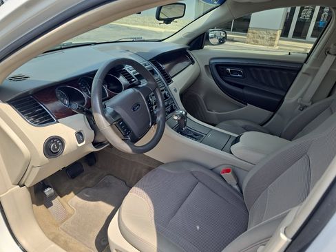Used 2012 Ford Taurus SEL FWD image 11