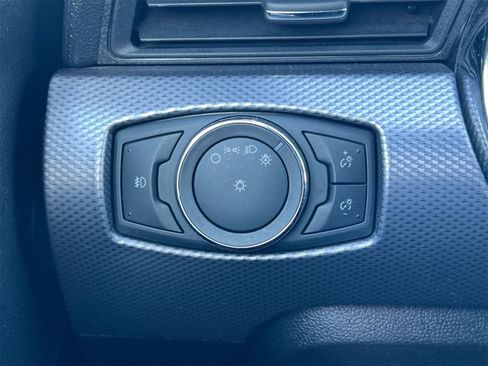 Used 2017 Ford Mustang Coupe image 17