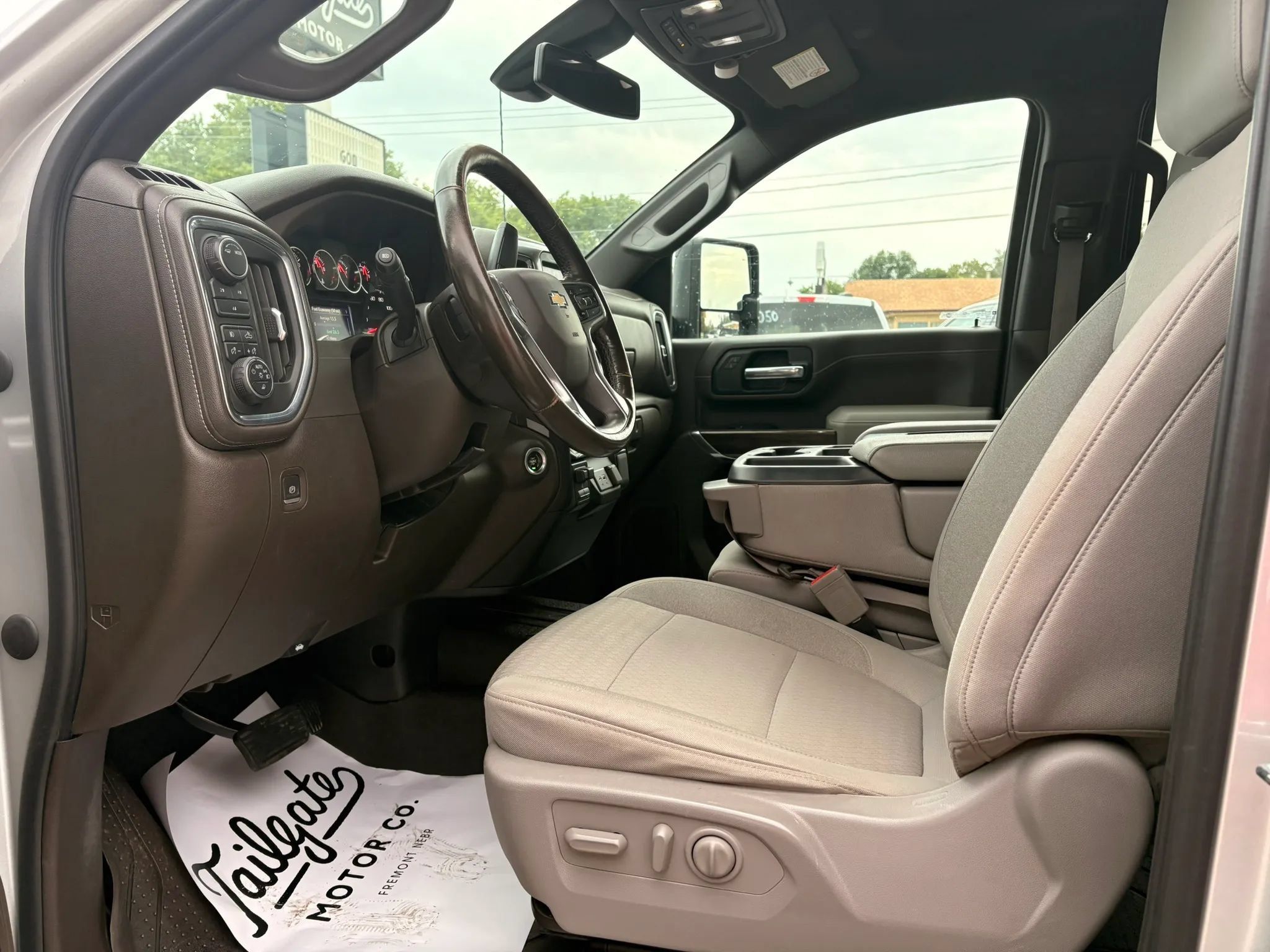 Used 2023 Chevrolet Silverado 2500 LT w/ Convenience Package AWD/4WD image 16