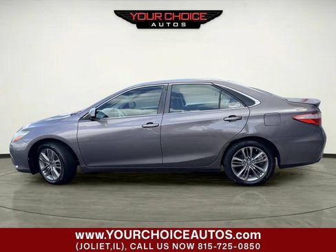 Used 2015 Toyota Camry SE FWD image 2