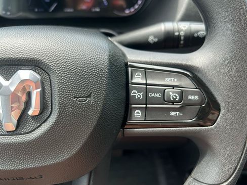 Used 2025 RAM ProMaster 2500 w/ U-Haul Equipment Group FWD image 27