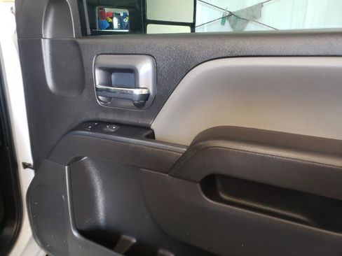 Used 2019 Chevrolet Silverado 2500 W/T AWD/4WD image 25