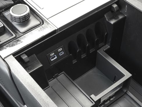 Used 2024 Toyota Sequoia SR5 image 15