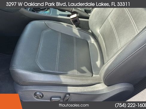 Used 2017 Volkswagen Passat 1.8T R-Line FWD image 20