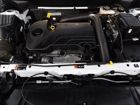 Used 2024 GMC Terrain SLT image 28