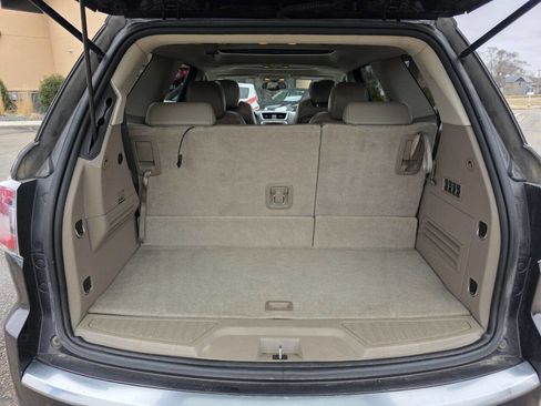 Used 2013 GMC Acadia Denali image 13
