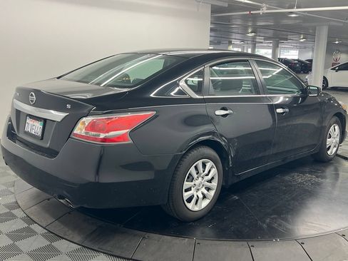 Used 2015 Nissan Altima 2.5 S w/ Power Driver Seat Package FWD image 5