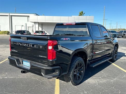 Certified 2022 Chevrolet Silverado 1500 Custom image 5
