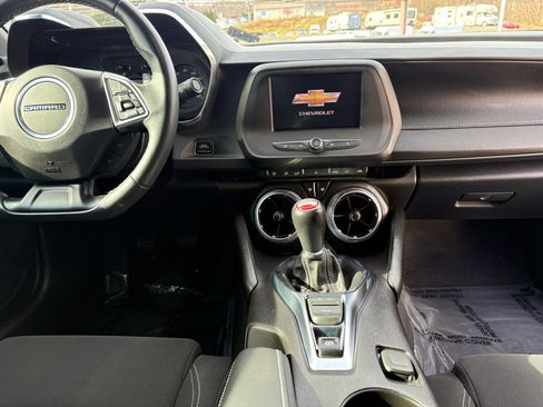 Used 2021 Chevrolet Camaro LT image 29
