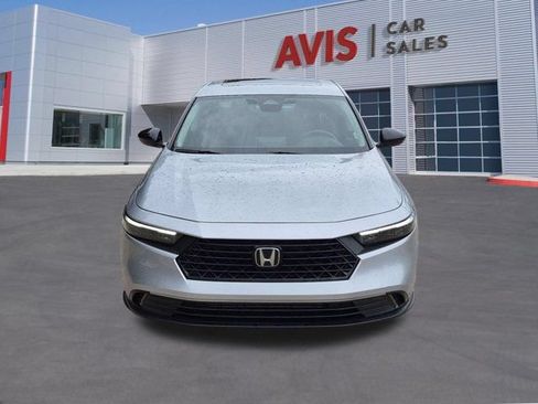 Used 2025 Honda Accord SE image 2