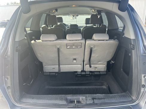 Used 2018 Honda Odyssey EX image 10
